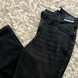 A&F Ultra High Rise 90's Straight Leg Curve Love Jeans